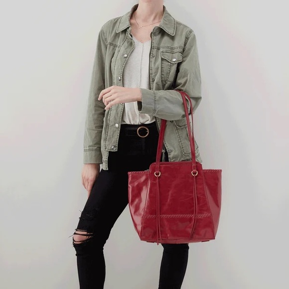 HOBO “PRAISE” Leather Tote Purse in Logan Berry - Picture 7 of 7